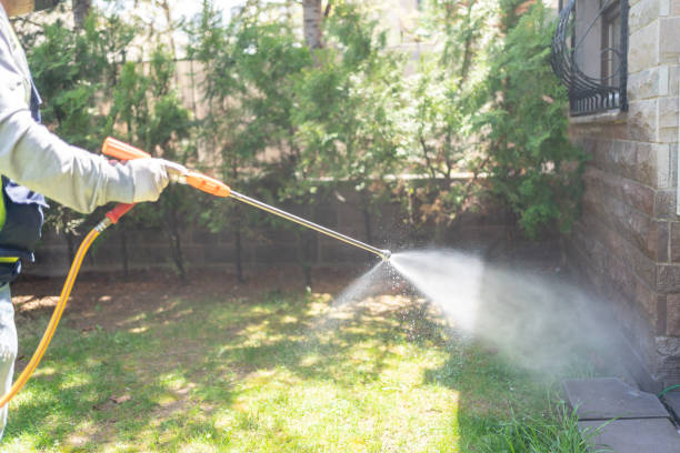 Best Commercial Pest Control Services  in Brookings, SD